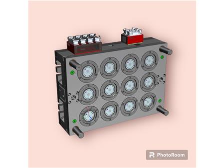 MOLD WITH 12-EYE VALVE SYSTEM