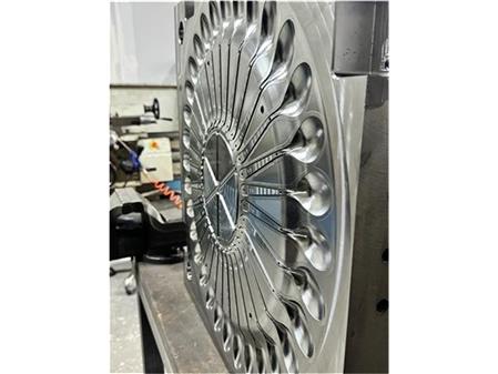 32 Manufacture of Eye Spoon Mold